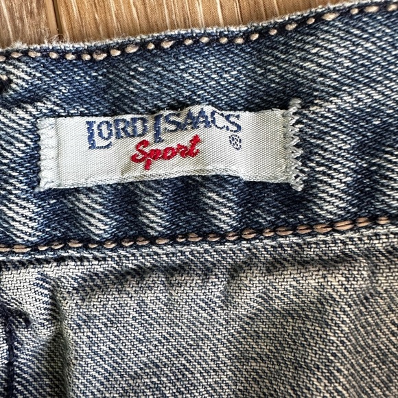 🛍️ Lord Isaacs sport distressed shorts .size. Measurements. - Picture 2 of 10